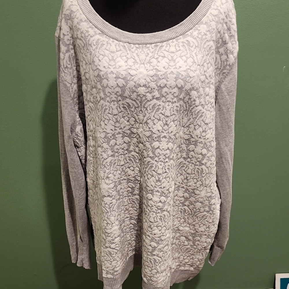 Liz Claiborne Women's Gray Sweater